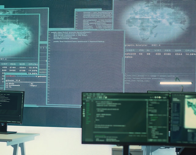 CompTIA Network+ - Grunnur að netkerfum